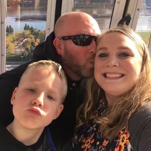 Meet your Posher, Laura